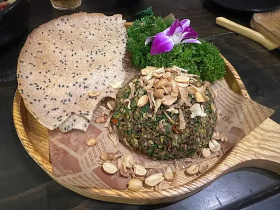 Bồ Câu Xúc Bánh Đa