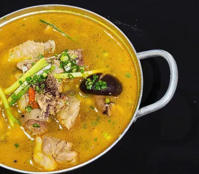 Lẩu Gà Nấu Nấm